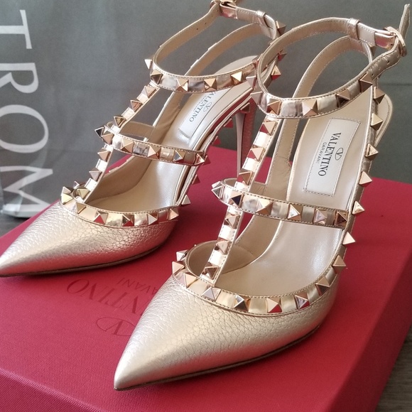 NIB VALENTINO ROCKSTUD T-STRAP PUMP - Picture 5 of 5
